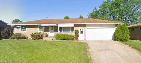 431 28th St NW, Massillon, OH 44647