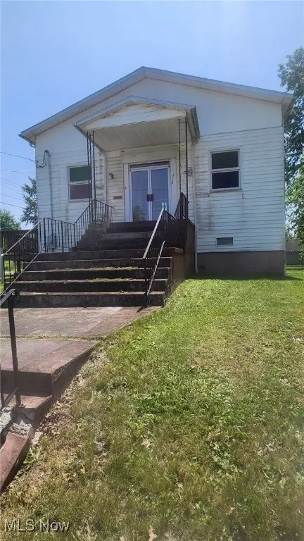 1139 Noble St, Alliance, OH 44601
