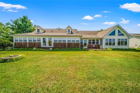 2457 Sheffield Rd, Jefferson, OH 44047