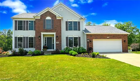 4326 Clover Dr, Ravenna, OH 44266