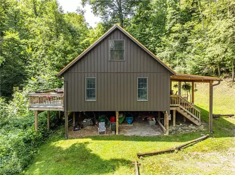 Exterior - 39280 W Captina Hwy, Barnesville, OH 43713 photo 3 of 12