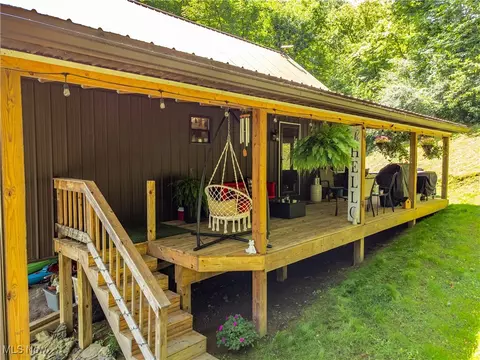 Exterior - 39280 W Captina Hwy, Barnesville, OH 43713 photo 4 of 12