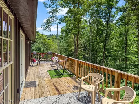 Exterior - 39280 W Captina Hwy, Barnesville, OH 43713 photo 7 of 12