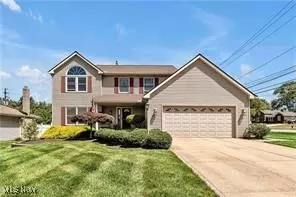 1030 Guadalupe Dr, Parma, OH 44134