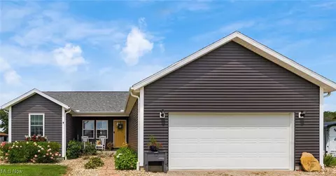 505 Kenneth Dr, Duncan Falls, OH 43734