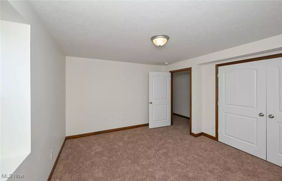 Bedroom - 9372 Towpath Trl, Seville, OH 44273 photo 6 of 8