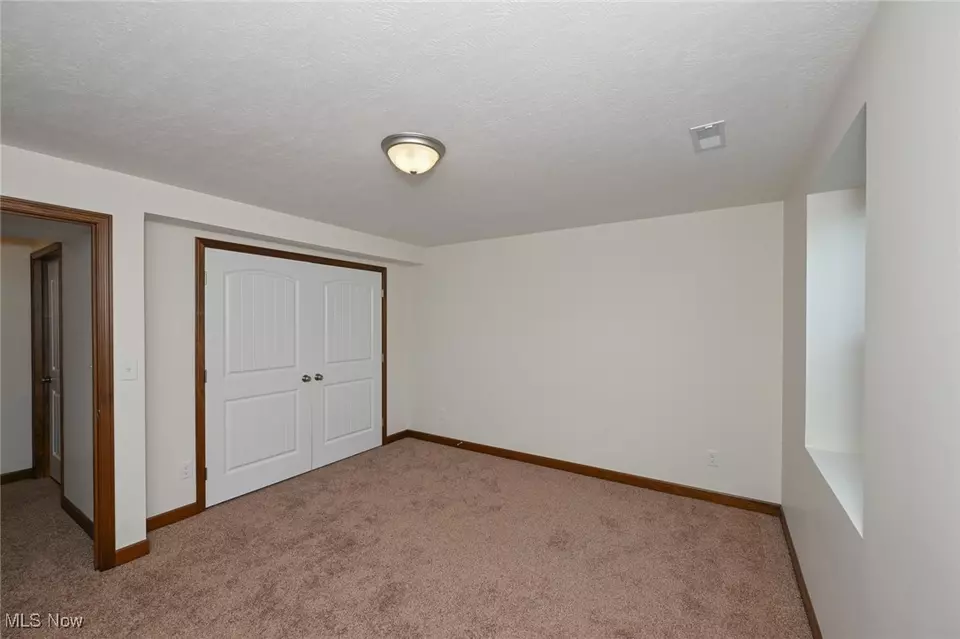 Bedroom - 9372 Towpath Trl, Seville, OH 44273 photo 4 of 8