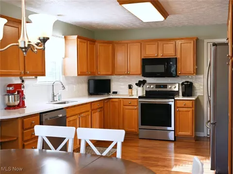 Kitchen - 4837 Jennifer Rd, Rootstown, OH 44272 photo 1 of 3