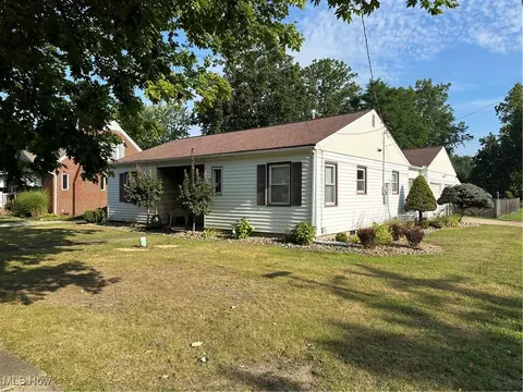 2103 W 10th St, Ashtabula, OH 44004