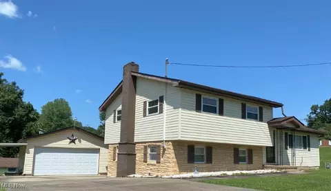 14 Edgewood Ln, Spencer, WV 25276