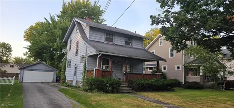 1475 Hollywood St NE, Warren, OH 44483