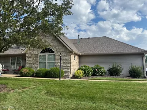 1455 Laurenbrook Ln NE, Massillon, OH 44646