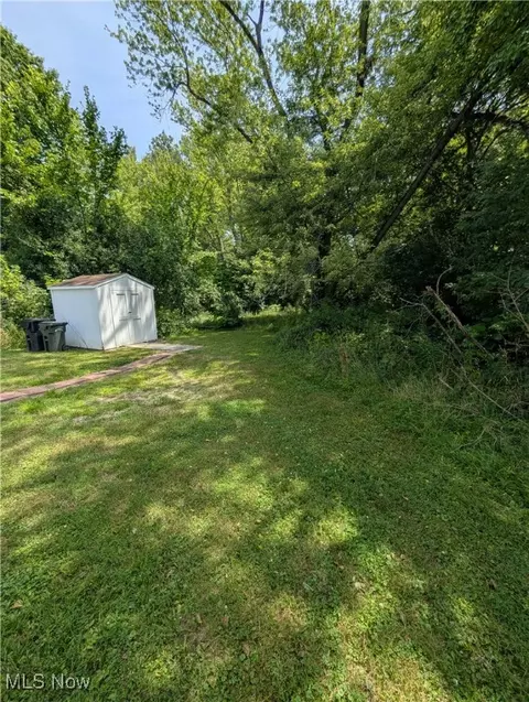 1710 Middle Ave, Elyria, OH 44035 photo 3