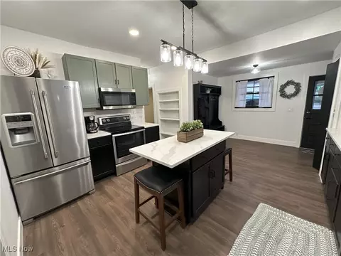 562 Cambridge Rd, Coshocton, OH 43812 photo 3
