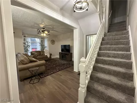 562 Cambridge Rd, Coshocton, OH 43812 photo 6