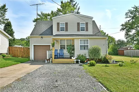 809 Althea Ave NW, Warren, OH 44483