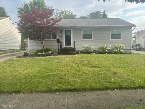351 S Ridge Dr, Cleveland, OH 44109