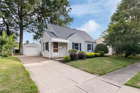 266 E Catawba Ave, Akron, OH 44301