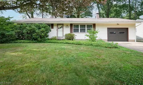 4355 Victoria Ter SE, Warren, OH 44484