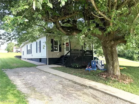 210 Academy St, New Lexington, OH 43764