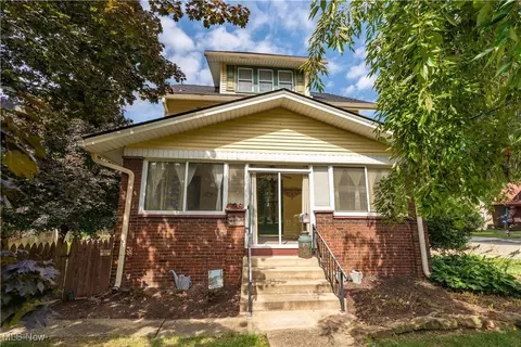 129 Anna Ave NW, Canton, OH 44708