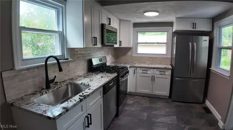 3504 Stratmore Ave, Youngstown, OH 44511 photo 25