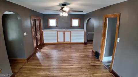 3504 Stratmore Ave, Youngstown, OH 44511 photo 9
