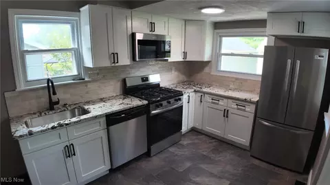 3504 Stratmore Ave, Youngstown, OH 44511 photo 26