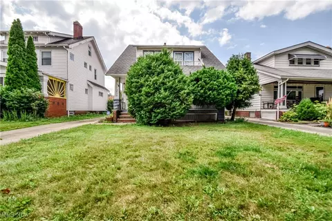 3934 W 158th St, Cleveland, OH 44111