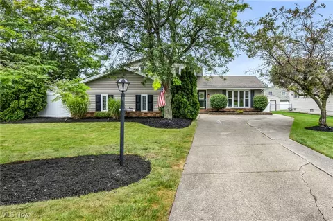 3419 Sturbridge Ln, Brunswick, OH 44212