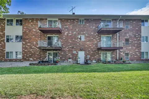 4385 Inner Cir #C-20, Brunswick, OH 44212