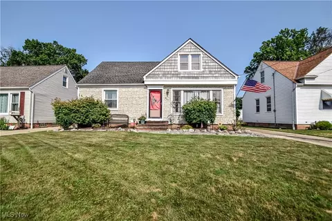 357 Clarmont Rd, Willowick, OH 44095