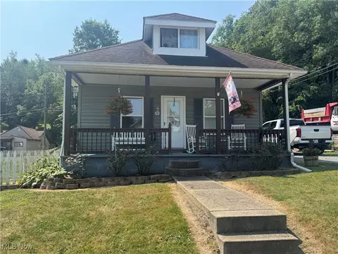 102 Reynolds St, East Liverpool, OH 43920
