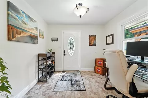Entry Way - 2930 S Ridge Rd E, Ashtabula, OH 44004 photo 9 of 9