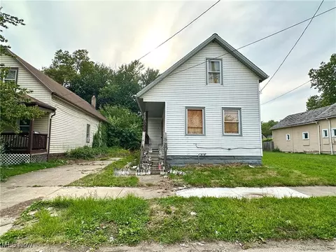 3348 E 66th St, Cleveland, OH 44127