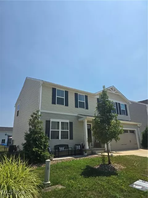 5249 Decker St, Barberton, OH 44203