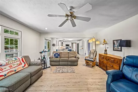10121 S Hampton Ct, Concord, OH 44060 photo 10