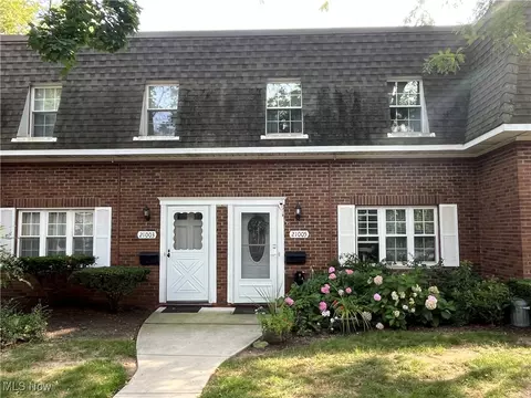21005 Reserve Ct #D117, Fairview Park, OH 44126