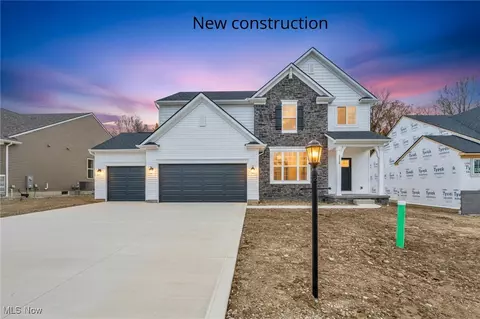 2824 Grayson Dr, Medina, OH 44256