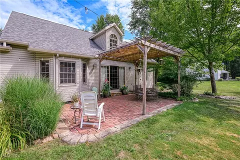 Exterior - 6640 Giddings Rd, Rootstown, OH 44272 photo 6 of 8
