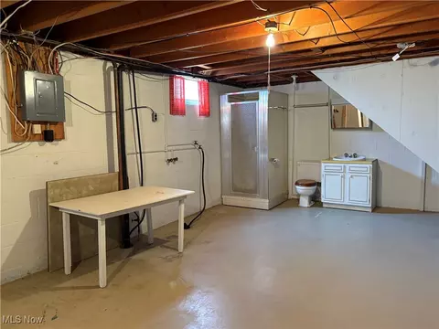 414 E Wills Ave, Dover, OH 44622 photo 22