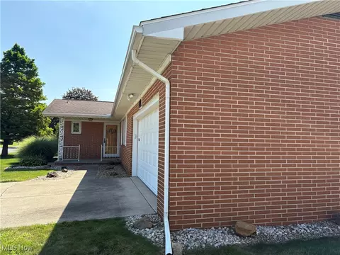414 E Wills Ave, Dover, OH 44622 photo 29