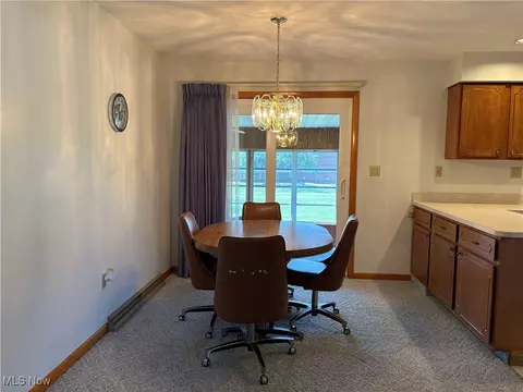 414 E Wills Ave, Dover, OH 44622 photo 8