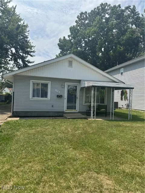 1268 E 343rd St, Eastlake, OH 44095