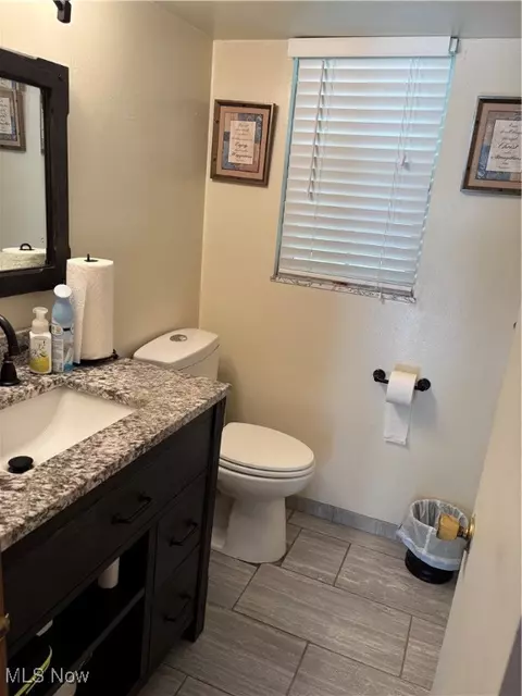 Bath - 809 Wellmon St, Bedford, OH 44146 photo 1 of 2