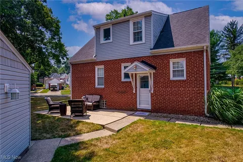71 Woolf Ave, Akron, OH 44312 photo 10