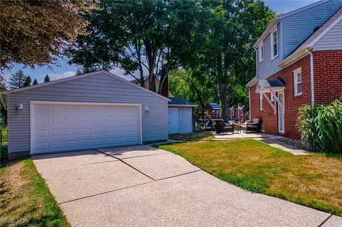 71 Woolf Ave, Akron, OH 44312 photo 9