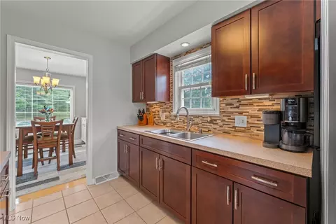 71 Woolf Ave, Akron, OH 44312 photo 36