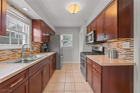 71 Woolf Ave, Akron, OH 44312 photo 33