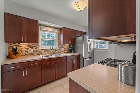 71 Woolf Ave, Akron, OH 44312 photo 38